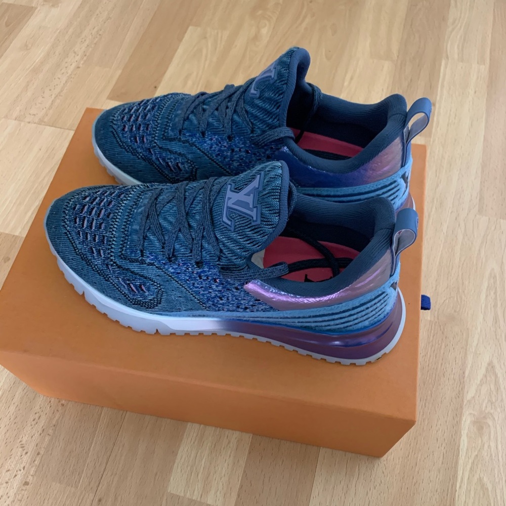 RARE BLUE Louis Vuitton VNR sneaker size 7UK-8.5/9